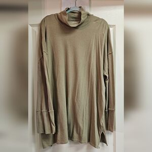Free People olive green long sleeve turtleneck top size XL